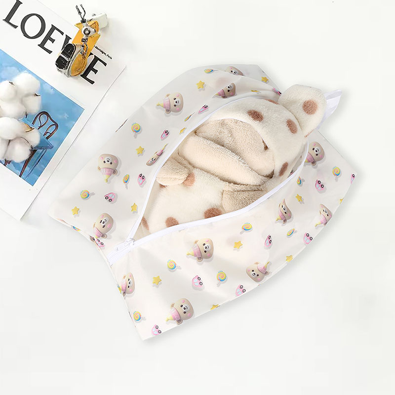 Hanging Diaper Storage Wet Bag